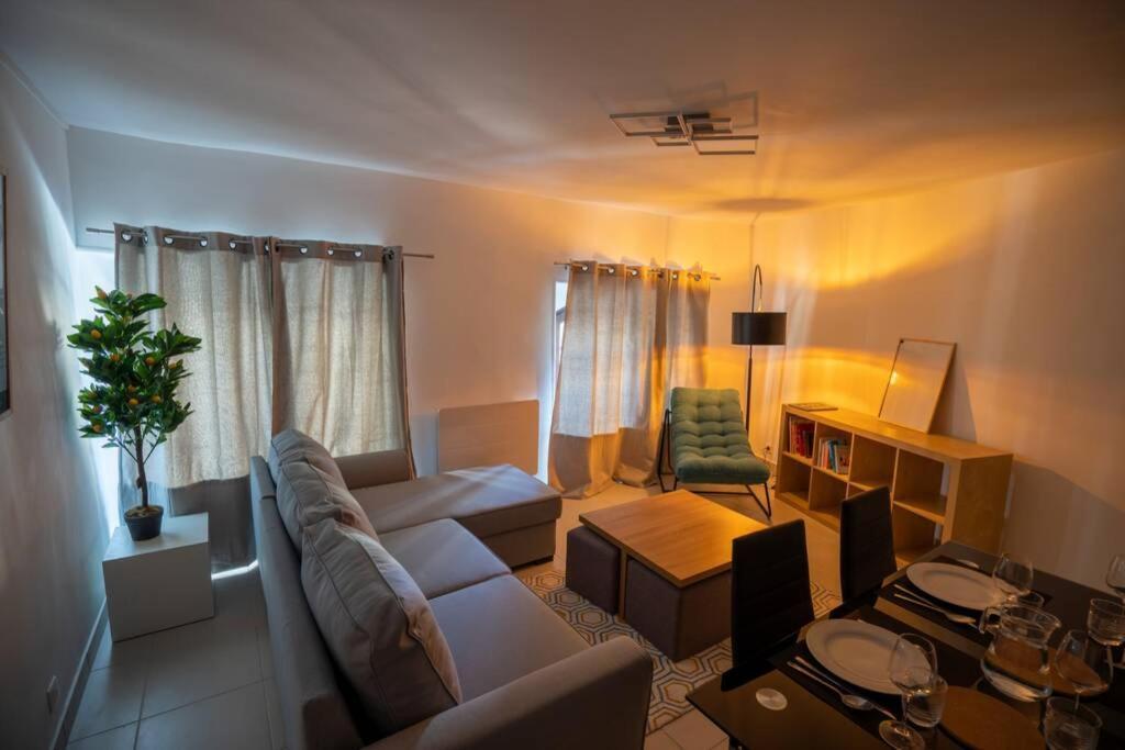 La Veilleuse - Appartement Au Coeur Du Centre Ville Limoges Ngoại thất bức ảnh