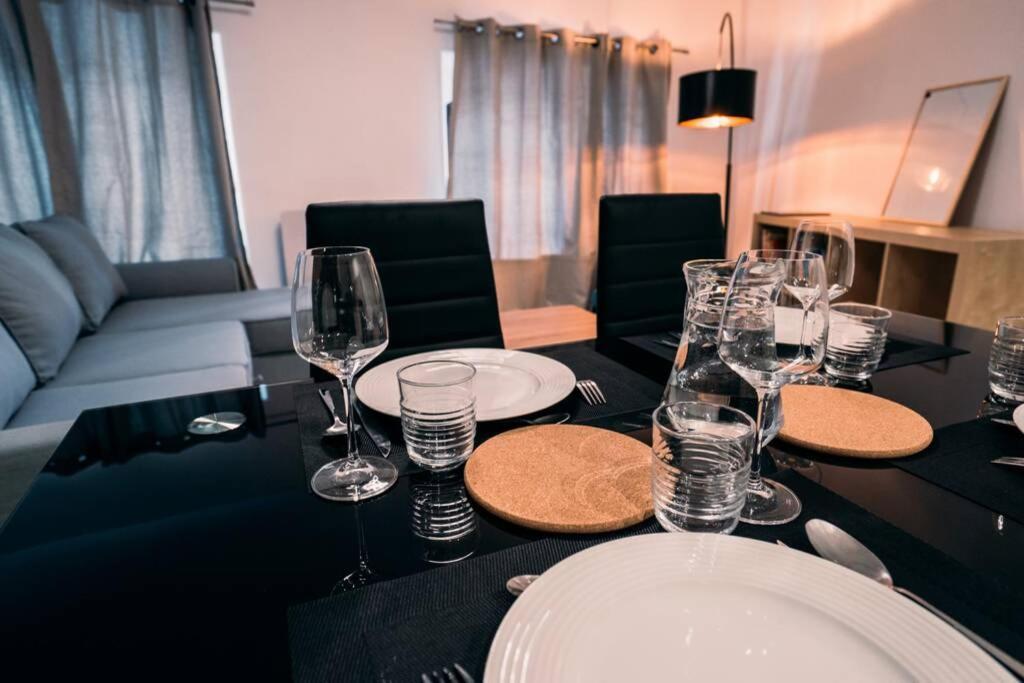 La Veilleuse - Appartement Au Coeur Du Centre Ville Limoges Ngoại thất bức ảnh